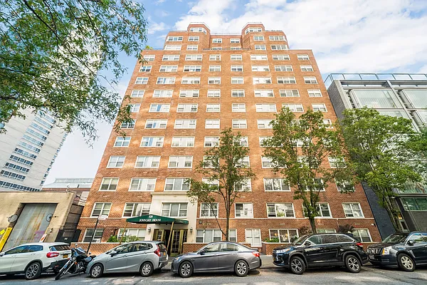 Sold by Compass | media 9