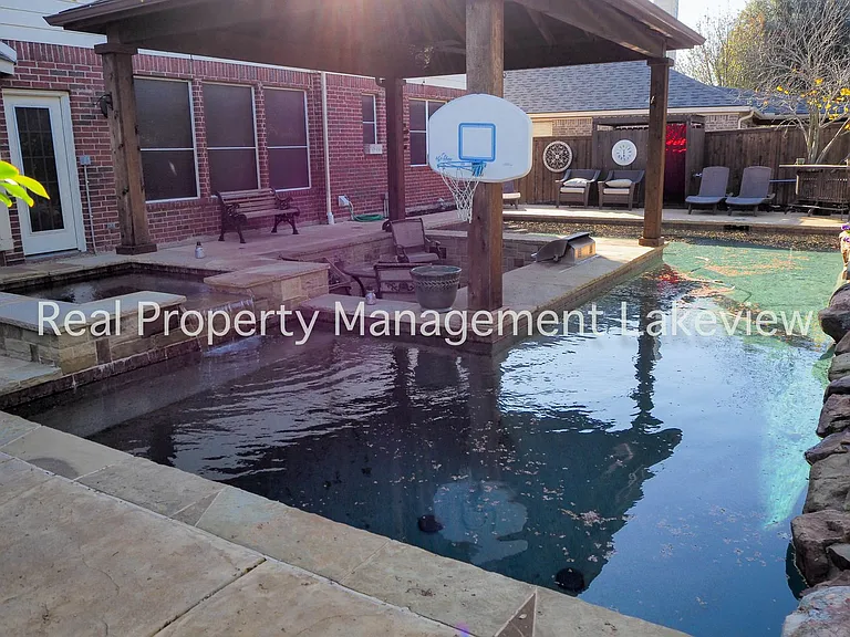 7500 Waterside Pl — Photo 42