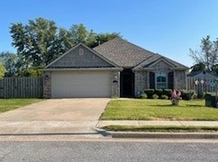 120 Sullivans Way, Centerton, AR 72719