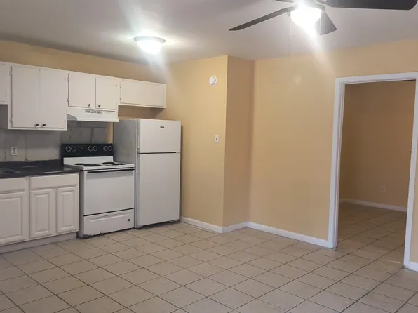 808 West Barraque Street - B2