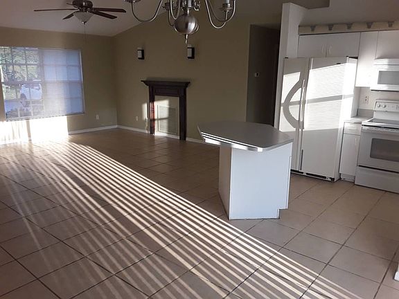 3rd image of 5337 30th St SW
