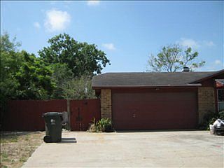 2nd image of 917 Knot Cir