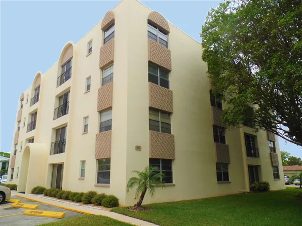 317 34th Ave N APT 108, Saint Petersburg, FL 33704