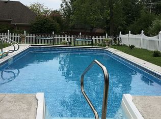 3133 Logan Dr, Newburgh, IN 47630