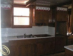 16156 WASHBURN KITCHEN