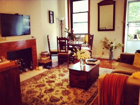 2nd image of 33 W 69th St APT 3B