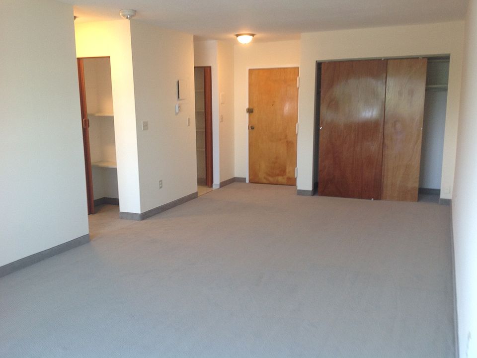 Building Photo 4