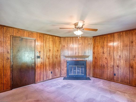 4th image of 1811 Twin Lakes Dr