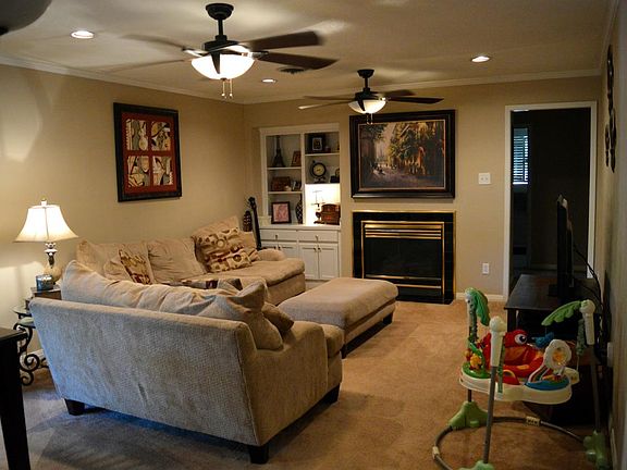 2nd image of 4070 Diane Dr