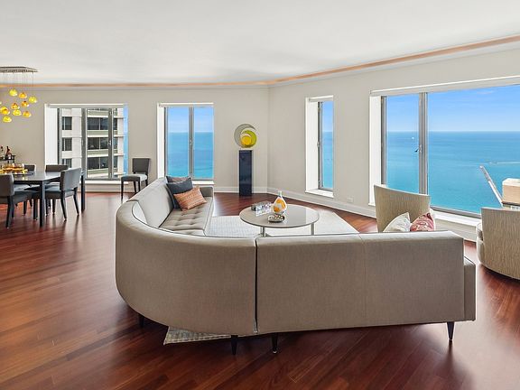 3rd image of 950 N Michigan Ave APT 3602