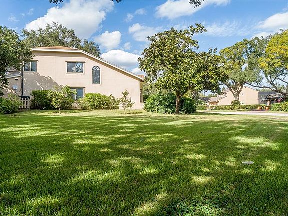 4th image of 9084 Baywood Park Dr