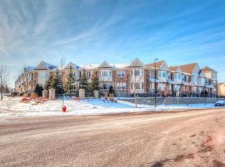 11127 Kinsley St, Eden Prairie, MN 55344