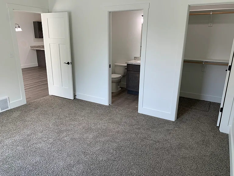 1704 S Woodland Dr — Photo 11