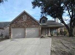 10216 Long Rifle Dr, Fort Worth, TX 76108