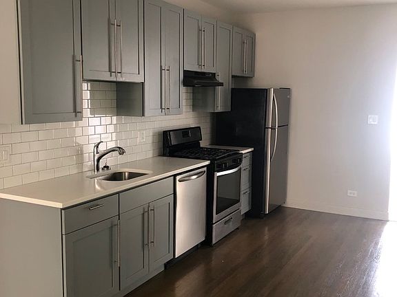 4th image of 7136 S Prairie Ave #1