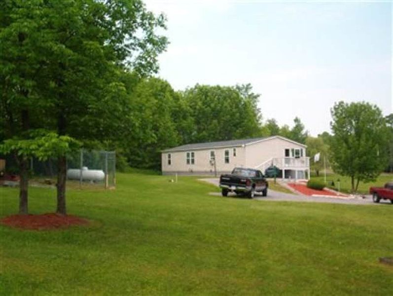 4th image of 348 SADDLEMIRE HILL Road