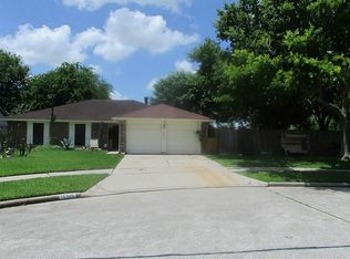 16906 Barkentine Ln, Friendswood, TX 77546