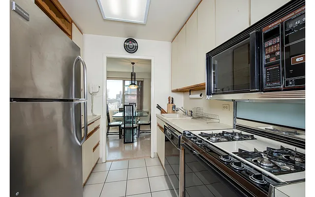 Sold by Douglas Elliman | media 4