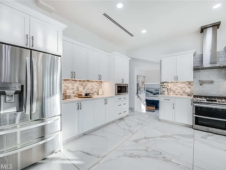 3890 Shadow Grove Rd — Photo 19