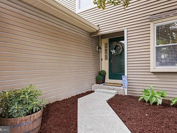 2nd image of 177 Wildflower Cir