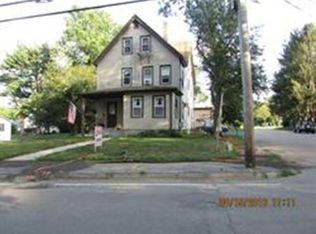 10 Pinehill St #3, East Taunton, MA 02718