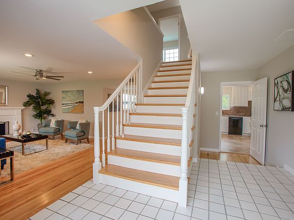 5th image of 1104 Del Cambre Dr