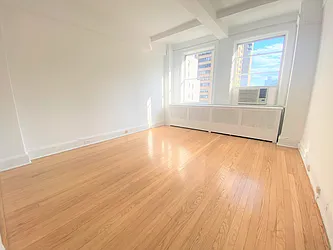 Rented by Manhattan Realty Group