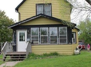 611 5th St, Two Harbors, MN 55616