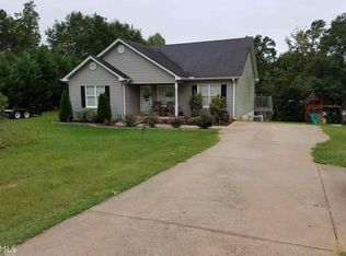 36 Windsor Dr, Toccoa, GA 30577