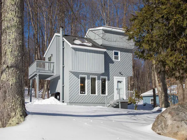 12 Stone Ridge Drive, Rutland City, VT 05701