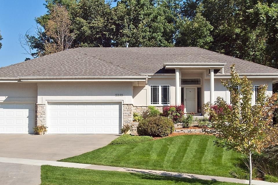 1st image of 2235 Fox Valley Dr SW