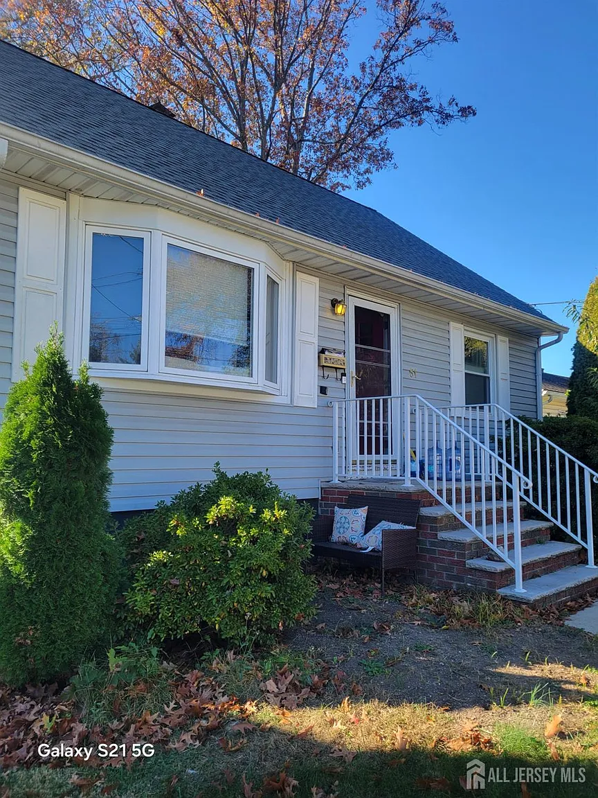 51 Kline Pl photo 1