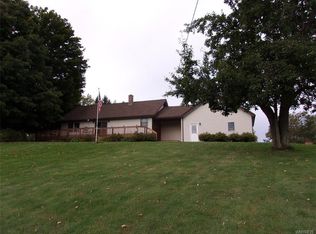 9702 E Holland Rd, Holland, NY 14080