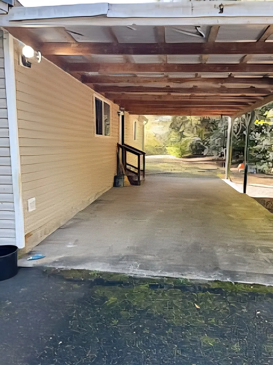 Building Photo - 10027 Yaquina Bay Rd