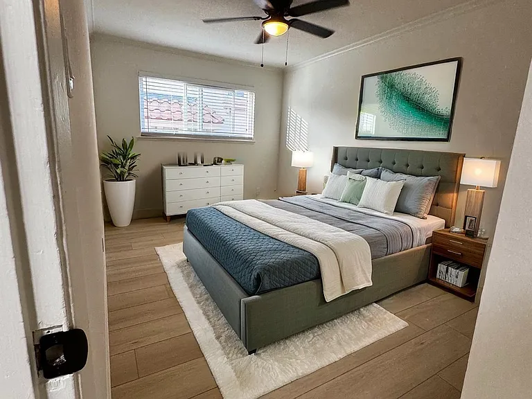 1133 Paloma Ave #4 — Photo 11