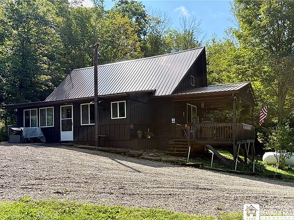 3rd image of 3150 Degroff Rd