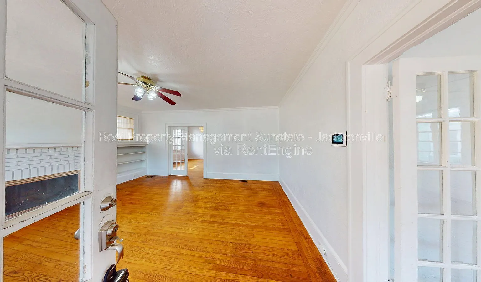 3 bed, 1.0 bath, 1200 sqft, $1,500 — Photo 3