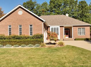 407 Broadhead Dr, Midland, MI 48642