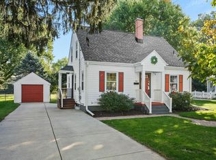 821 N Fair Oaks Ave, Madison, WI 53714