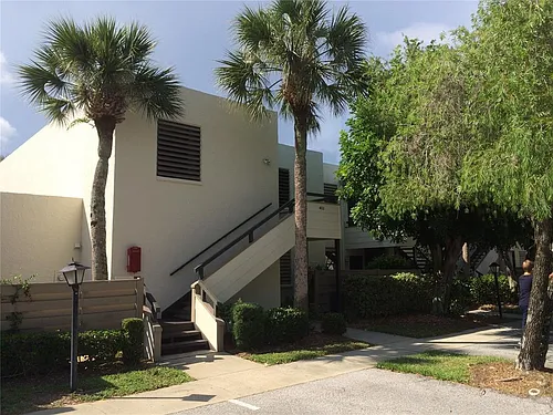 452 Palm Tree Dr #452 Photo 1