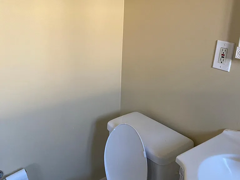 4525 Fountain Ave #105 — Photo 7