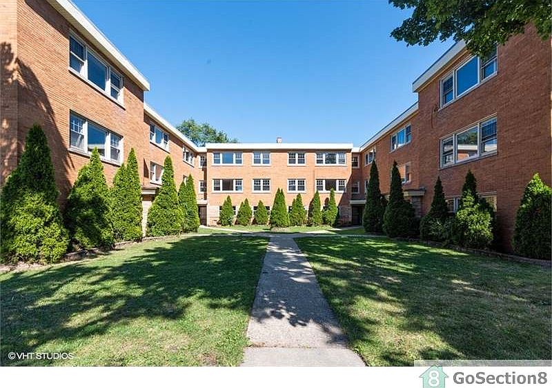 1st image of 6523 N Seeley Ave #1S