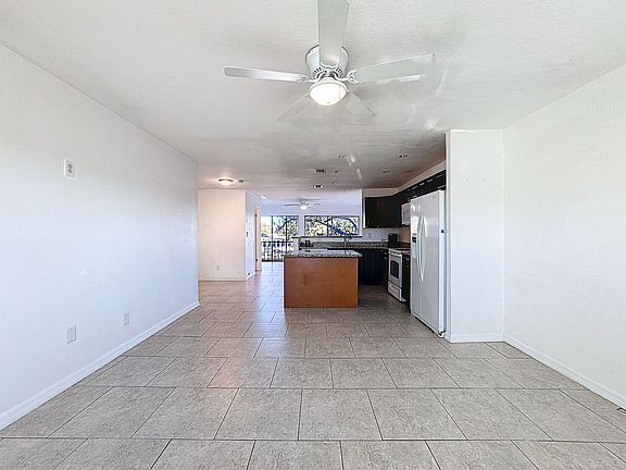 3rd image of 9201 Tudor Dr APT 212