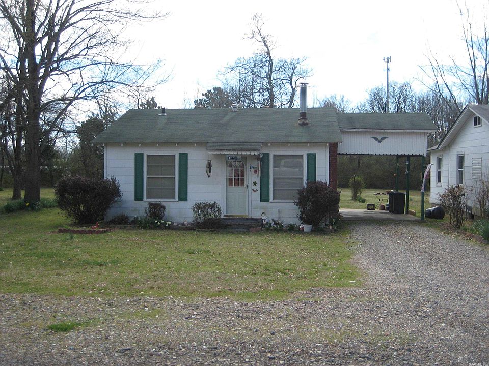 1st image of 1008 Oak Grove Ave
