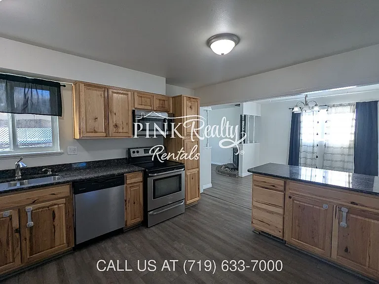 4026 Shelley Ave — Photo 13
