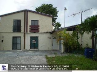 4606 NW 185th St, Miami Gardens, FL 33055