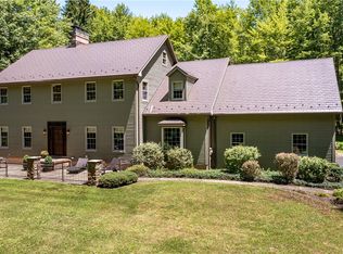 108 Poplar Forest Dr, Slippery Rock, PA 16057