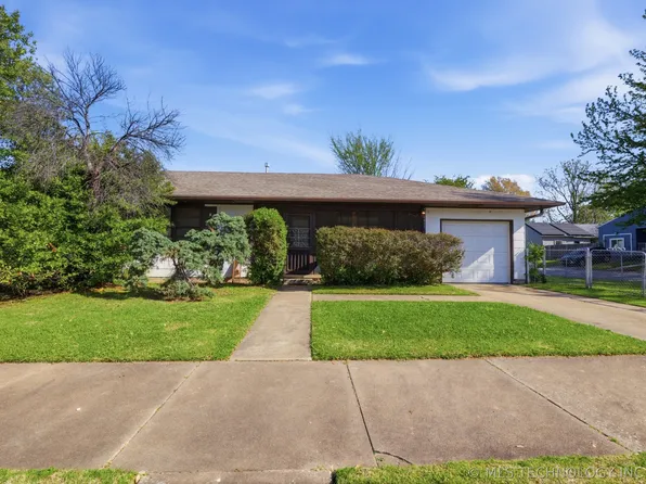 1919 E 13th St, Tulsa, OK 74104