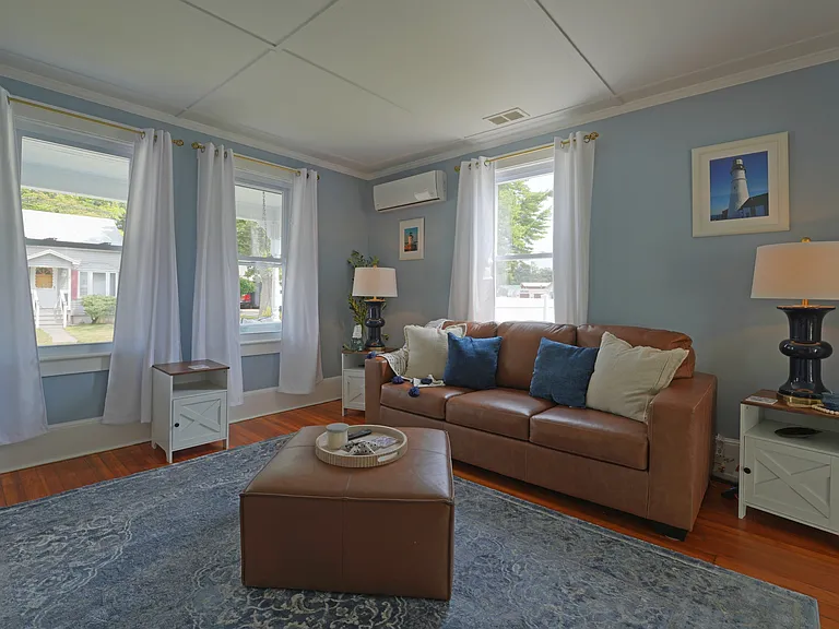 3 Dewey Ave — Photo 33