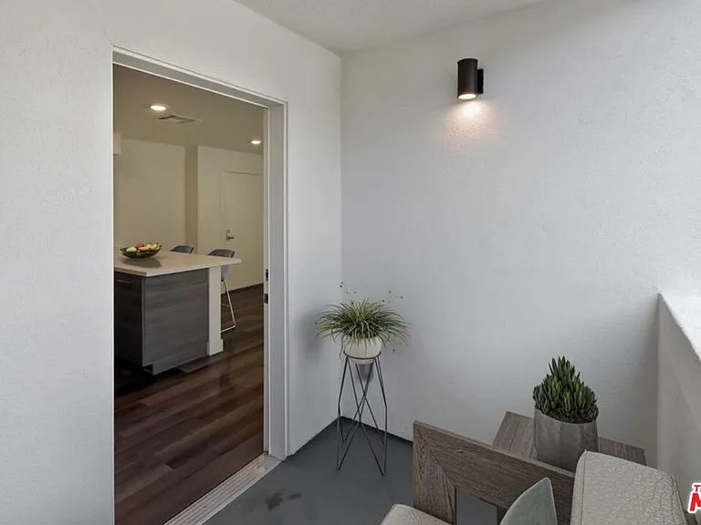 3667 Mentone Ave #3 — Photo 6